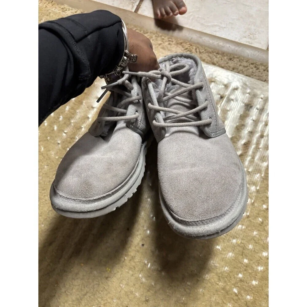UGG Neumel Chukka Suede Lace Up Ankle Boots Size 8 Gray 1094269